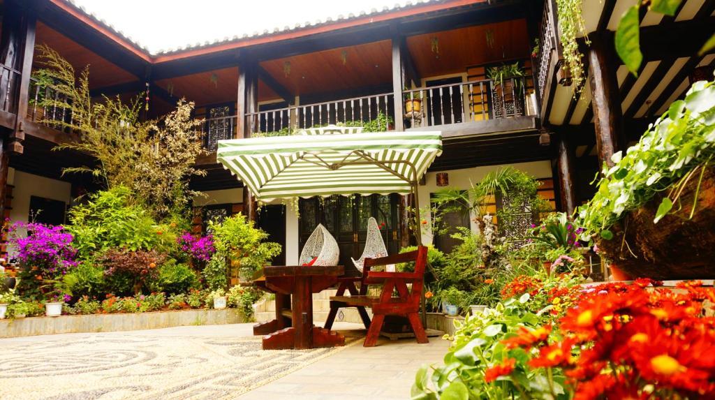Lijiang Wangjia Courtyard Inn 외부 사진