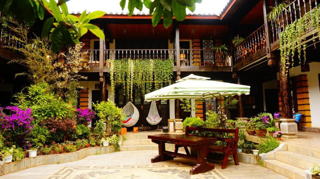 Lijiang Wangjia Courtyard Inn 외부 사진